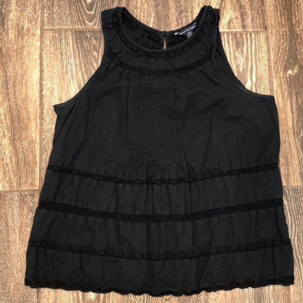 American Eagle Outfitters Top Size M